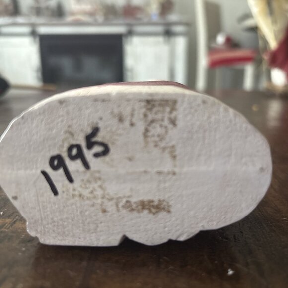 Midwest of Cannon Falls Folk Art Eddie Walker 6.5” tall wooden Tabby Cats Candle - Picture 6 of 6